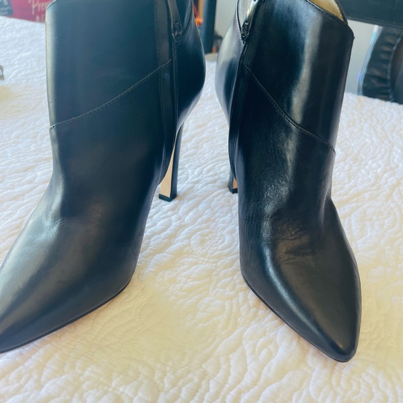 Carolina Espinosa - Picture 2 of 12